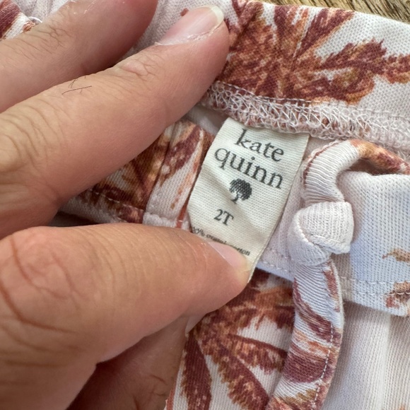 Kate Quinn Palm Tree Print Jogger Pants - Size 2T - Picture 3 of 3
